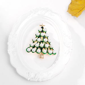 Broche Étoile Dorée Délicate et Attrayante, Ornée <span class=keywords><strong>de</strong></span> Perles d'Imitation Brillantes et d'un Arbre <span class=keywords><strong>de</strong></span> Noël Vert Festif en Émail - Product Image 6