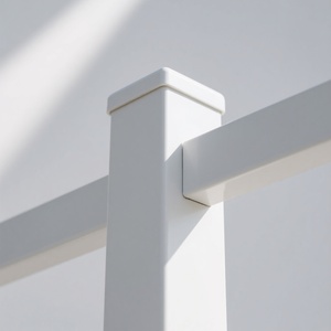 Clôture pour <span class=keywords><strong>chevaux</strong></span> en PVC de 6 pieds compatible avec l'électricité - Conduits intégrés, ajout facile de fils chargés, utilisation sur chantier de construction de ranch, modélisation 3D - Product Image 6