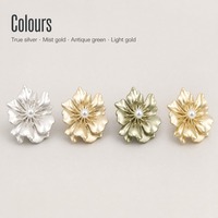 Kancing Logam Mutiara Bentuk Bunga dari Paduan Seng untuk Jahit DIY 18mm 23mm 44mm Warna Silver Mist Gold untuk Mantel Jubah Cardigan Blazer