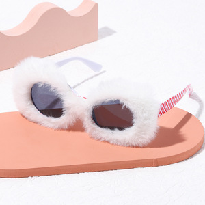 Gafas de Sol Ovaladas de Terciopelo Suave para Mujer, Estilo Y2K, Gafas de Sol de Felpa Hechas a Mano - Product Image 2