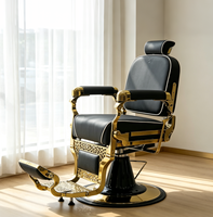 Fauteuil de Barbier Luxe Doré à Cadre Creux Sculpté, en Cuir, Hydraulique, Inclinable, avec Repose-Pieds Réglable pour Salon de Coiffure