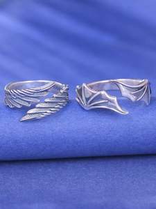 Bagues de couple punk ailes de démon en gros pour femmes, bague ouverte couleur argent rétro, bijoux de mariage, cadeau de Saint-Valentin - Product Image 2