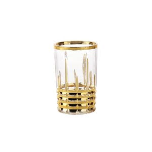 <span class=keywords><strong>Tazze</strong></span> <span class=keywords><strong>da</strong></span> Tè in Vetro Marocchino Placcato Oro 6oz con Decorazioni Dorate, Tazza <span class=keywords><strong>da</strong></span> Tè Personalizzata con Decalcomania, Offerta Speciale 12pz 6pz Bicchieri <span class=keywords><strong>da</strong></span> Tè con Confezione Regalo - Product Image 1