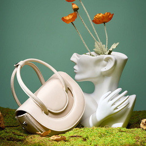 Nụ cười túi màu rắn da mới da bò yên Túi Nhỏ Xách Tay Crossbody Túi mùa xuân và mùa hè tất cả mọi thứ - Product Image 4