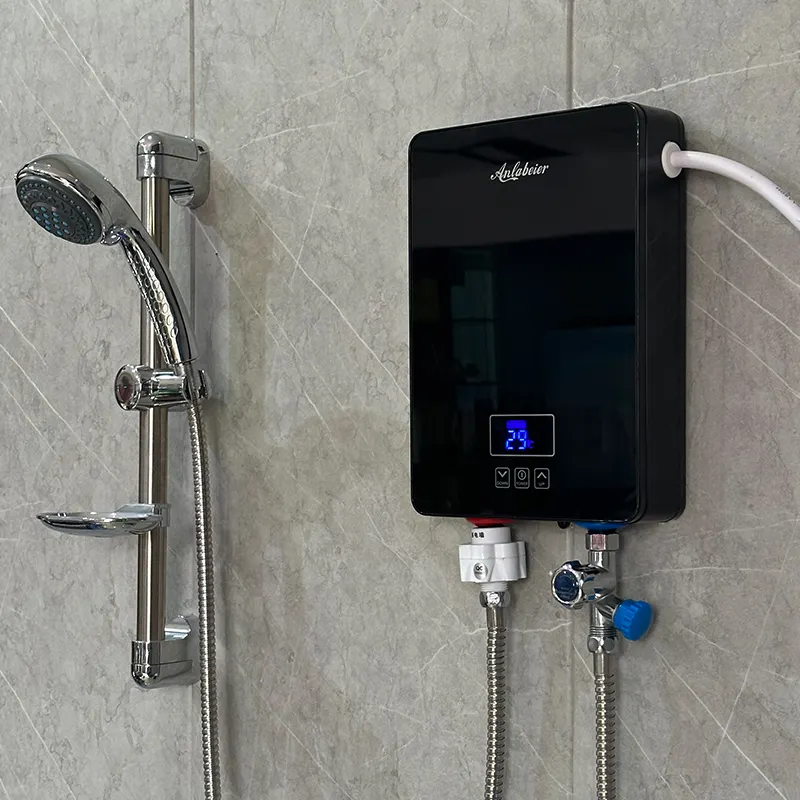 Stampa logo la migliore vendita 220v bagno geyser senza serbatoio touch bottom 6KW doccia scaldabagno elettrico caldo istantaneo