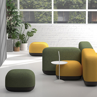 Ensemble de meubles de bureau en cuir au design moderne, fauteuils, chaise en tissu 1 place, canapé pour la réception