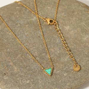 สร้อยคอโอปอลธรรมชาติทรงสามเหลี่ยมออสเตรเลีย ดีไซน์เรียบหรู ทำจากสแตนเลสสตีลชุบทอง 18K สำหรับผู้หญิง แฟชั่นปี 2025 - Product Image 3