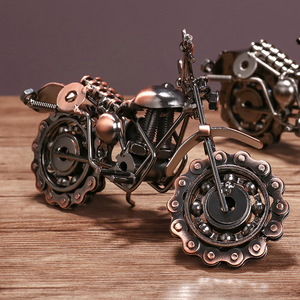 Ornements en <span class=keywords><strong>fer</strong></span> <span class=keywords><strong>forgé</strong></span> modèles de moto en métal faits à la main accessoires pour la maison, souvenirs scéniques - Product Image 4