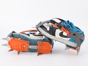 Crampons de Glace Pliables YAMA en TPU et Acier Inoxydable à 12 Dents, Taille Ajustable, Imperméables, pour la Randonnée en Extérieur Toutes Saisons - Product Image 5