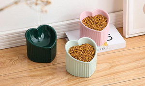 Gamelle personnalisable en céramique pour animaux de compagnie, mangeoire en <span class=keywords><strong>porcelaine</strong></span> en forme de cœur pour <span class=keywords><strong>chien</strong></span>, gamelle surélevée à bouche oblique, texture rayée - Product Image 4
