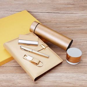 Ensemble Cadeau d'Affaires Promotionnel Personnalisé : Carnet A5 100 Pages à Couverture PU Neuve, Stylo, Bouteille Isotherme et Clé USB 16 Go - Product Image 1