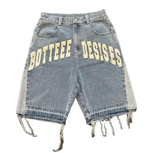 Shorts jeans masculinos com borda de bainha com bordado personalizado, shorts jeans com borda de corte, hip hop e hip hop