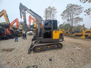 Excavadora Hidráulica Volvo EC60D de 6 Toneladas con Cucharón de Excavación de 0.23m³ de Capacidad - Product Image 2