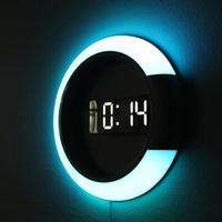 Horloge murale LED moderne en plastique, personnalisable avec logo, affichage de la date, vision nocturne, calendrier numérique décoratif unique, vente chaude