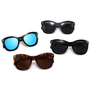 Nuevas gafas de sol para mujer con montura de tortuga, protección UV400, lentes de PC para salidas, conducción, protección solar, estilo moderno - Product Image 4