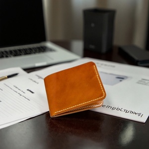 Portefeuille court pour homme Boshiho, durable, fait main, en cuir de vachette Crazy Horse, fin, pour poche avant, en cuir de vachette véritable. - Product Image 5