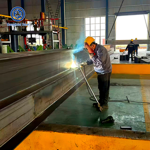 Fabricación Profesional de Estructuras de Acero Pre-fabricadas de Alta Calidad y Peso Ligero para Uso en Garajes y Talleres - Product Image 5