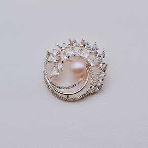 High Quality Golden Fresh Water Pearls Diamond Pearl <strong>Brooch</strong> Hijab <strong>Brooches</strong> Minimalist <strong>Saree</strong> Pins <strong>Brooch</strong> - Product Image 1
