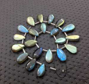 21 pièces Labradorite naturelle lisse en forme de poire pierres précieuses Briolette perles de haute qualité 1 brin perles de pierre en gros - Product Image 3