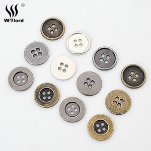 Boutons à 4 trous les plus vendus, boutons ronds à dos plat plaqués, boutons de <span class=keywords><strong>couture</strong></span> écologiques en alliage de zinc, boutons à trous de taille personnalisée - Product Image 1