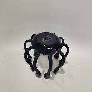 Masajeador de cabeza inteligente al por mayor 14 cabezales de masaje modo de vibración 5 niveles de intensidad sincronización de 15 minutos ayuda a reducir la ansiedad mejorar - Product Image 1