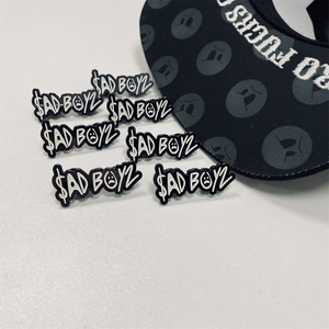 Distintivi e spille personalizzati in metallo smaltato morbido e duro con design Sad Boy per cappelli, colletti e abbigliamento, all'ingrosso da produttore cinese - Product Image 5