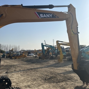 13 Ton Sany SY135C Hydraulic Excavator Used Construction Machinery Equipment Isuzu Engine Motor 0.6mÂ³ <b>Bucket</b> Capacity <b>Cheap</b> - Product Image 4