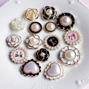 Mini Flatback Hars Bedels <span class=keywords><strong>Cartoon</strong></span> Cabochon Flatback Ambachten Ornamenten Crème Lijm Decoraties Diy Accessoires Voor Telefoonschoenen - Product Image 1