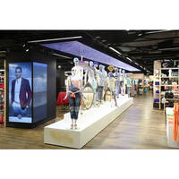 Mode Kleidung Kleidungs stücke Shop Innendekoration Free Tailor Design Kreative Display Layout Ideen für Kleidung Shop Fitting
