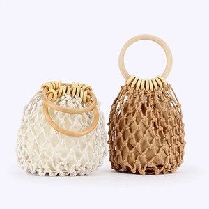 Bolso de playa de verano tejido <span class=keywords><strong>a</strong></span> mano, bolso de mano de red hueca <span class=keywords><strong>para</strong></span> mujer, mini bolso tote de ganchillo con <span class=keywords><strong>asa</strong></span> redonda y bolsa interior - Product Image 2