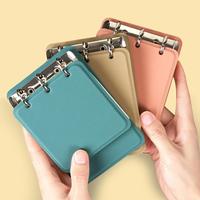 Carnet à feuilles mobiles OEM mini 3 trous rechargeable, 100 feuilles, format de poche, couverture rigide en cuir PU avec LOGO personnalisé