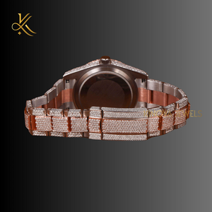 Reloj de diamantes Moissanite atemporal con piedras brillantes de precisión de cuarzo y artesanía de alta gama para un estilo de lujo - Product Image 3