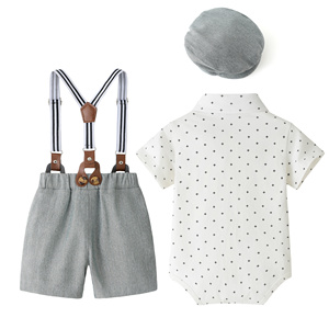 Catpapa En gros Ensemble de cérémonie 4 pièces pour bébés garçons : Body imprimé croix, short à bretelles, nœud papillon et béret - Product Image 2