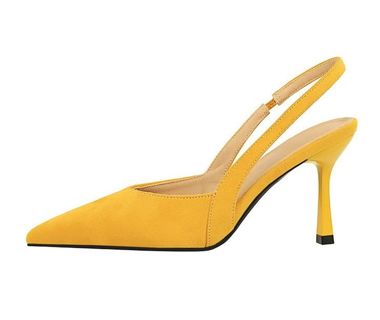 สีเหลือง