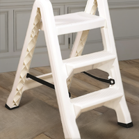 Chaise de loisir multifonctionnelle en plastique, pliante, à deux marches, facile à ranger, escabeau en plastique pour meubles de maison