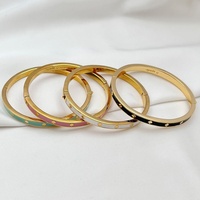 Bracelet de luxe personnalisé en émail plaqué or pour femme