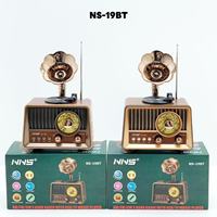 Radio Portabel Mini Rumah Tangga Desain Baru NNS NS-19A, Radio Solar Vintage dengan Baterai, FM AM, Bluetooth, USB, TF, Line Audio, dan LED