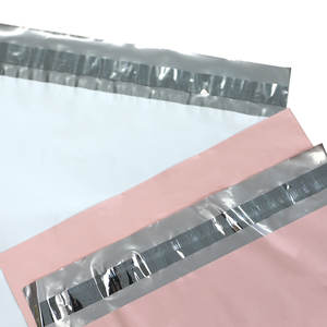 Wholesale Custom Poly Mailer Waterproof Durable Mailing <b>Bag</b> for Apparel and Fashion Packaging - Product Image 6