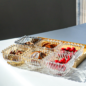 Set di 6 Vassoi in Legno con Piatti per Snack, Ciotole in Vetro Personalizzabili per Servire Caramelle, Frutta Secca e Alimenti - Product Image 5