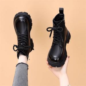 Mocassins pour hommes de haute qualité, marron, à bout bas, en cuir britannique lavé et de style rétro, fabriqués à la main avec une couture Goodyear. - Product Image 1