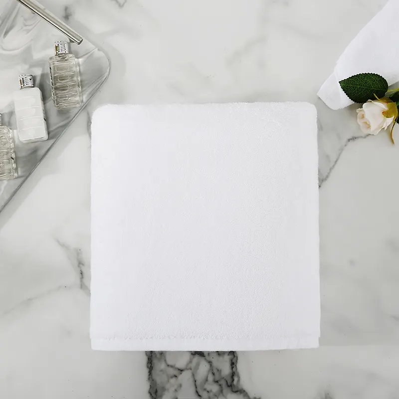 Оптовая продажа, мягкое белое полотенце из 100% чесаного хлопка для спа отеля 16s