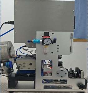 Machine d'insertion de joint d'eau d'équipement de fabrication de câble de vente chaude avec le prix terminal de sertissage - Product Image 4