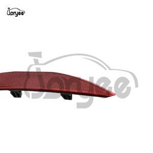 5GG945105B 5GG945106B accessoire de barre lumineuse de réflecteur de pare-chocs arrière rouge pour Volkswagen <span class=keywords><strong>Golf</strong></span> <span class=keywords><strong>7</strong></span> <span class=keywords><strong>7</strong></span>.5 2013-2019 MK7 AUDI pièces de rechange de voiture - Product Image 2