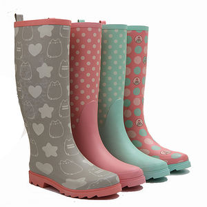 heeled gumboots