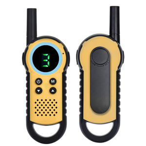 <span class=keywords><strong>Talkie</strong></span>-<span class=keywords><strong>walkie</strong></span> analogique portable longue portée avec portée de 3 à 5 <span class=keywords><strong>km</strong></span>, contrôle VOX, <span class=keywords><strong>80</strong></span> canaux, résistant à l'eau pour une utilisation à domicile et en extérieur - Product Image 1