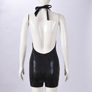 <span class=keywords><strong>Combinaison</strong></span> en similicuir pour <span class=keywords><strong>femme</strong></span> Peeqi 51949JBD, mode automne, une pièce, halter, dos nu, sexy, découpée, moulante - Product Image 6