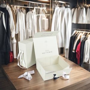 Crown Win Wedding Gift Cardboard Carton Fold Box Clothing White Boxes for Gift <b>Sets</b> with Ribbon Medium Wig Packiging Paper Boxes - Product Image 1
