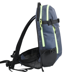<span class=keywords><strong>Mochila</strong></span> Casual Impermeable de Poliéster y PVC Ligera y Duradera de 23L Unisex para Esquí, Snowboard y Montaña - Product Image 3