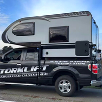 Caisse de camping-car en fibre de verre pour pick-up tout-terrain avec cuisine et salle de bain, adaptable aux pick-up grand format