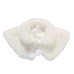 Venta al por mayor nueva ropa de muñeca americana de 18 pulgadas chal de felpa accesorios muñeca chal rosa y blanco - Product Image 5